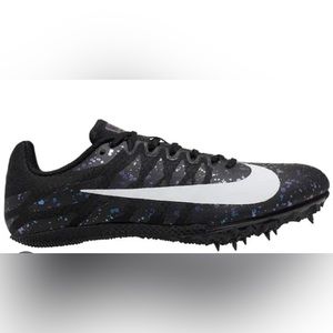 Nike women’s sprinting spikes. In great condition.